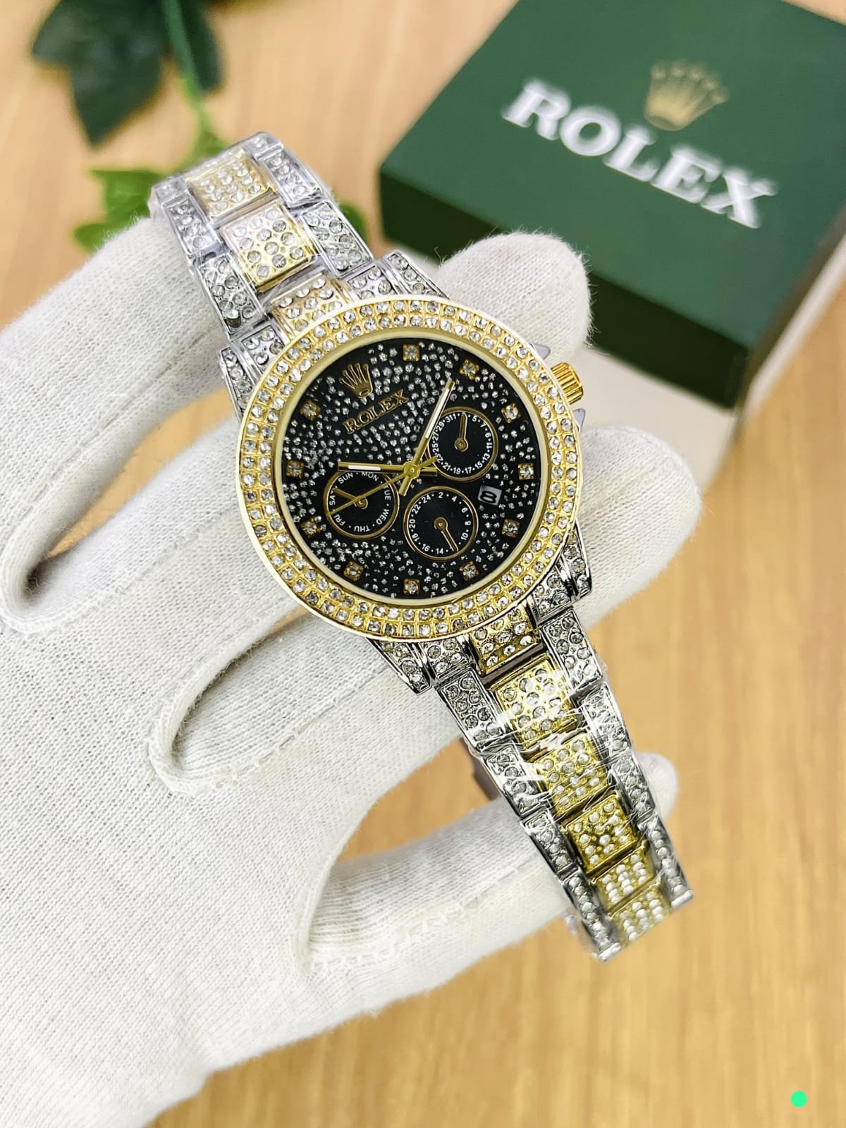 Rolex Stone Chain, the newest addition to our unisex collection. Each piece is crafted with precision and high-quality materials, guaranteed to last.