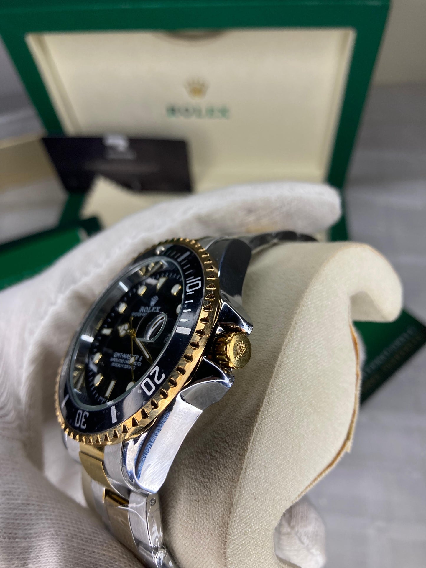 Rolex Yatch Master Rajab Butt Watch At Just Only At Cheap Price