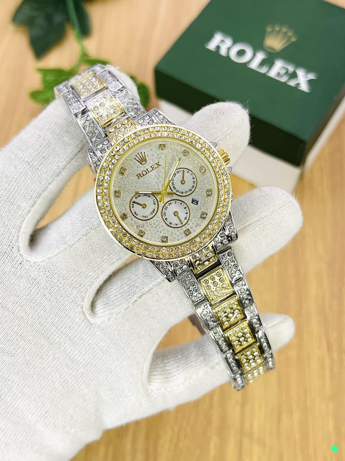 Rolex Stone Chain, the newest addition to our unisex collection. Each piece is crafted with precision and high-quality materials, guaranteed to last.